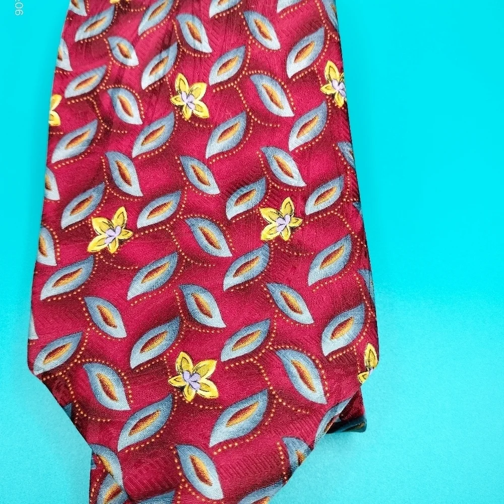 Robert Talbott Best of Class Necktie Tie Silk Red Yellow Flowers Leaf Classic T